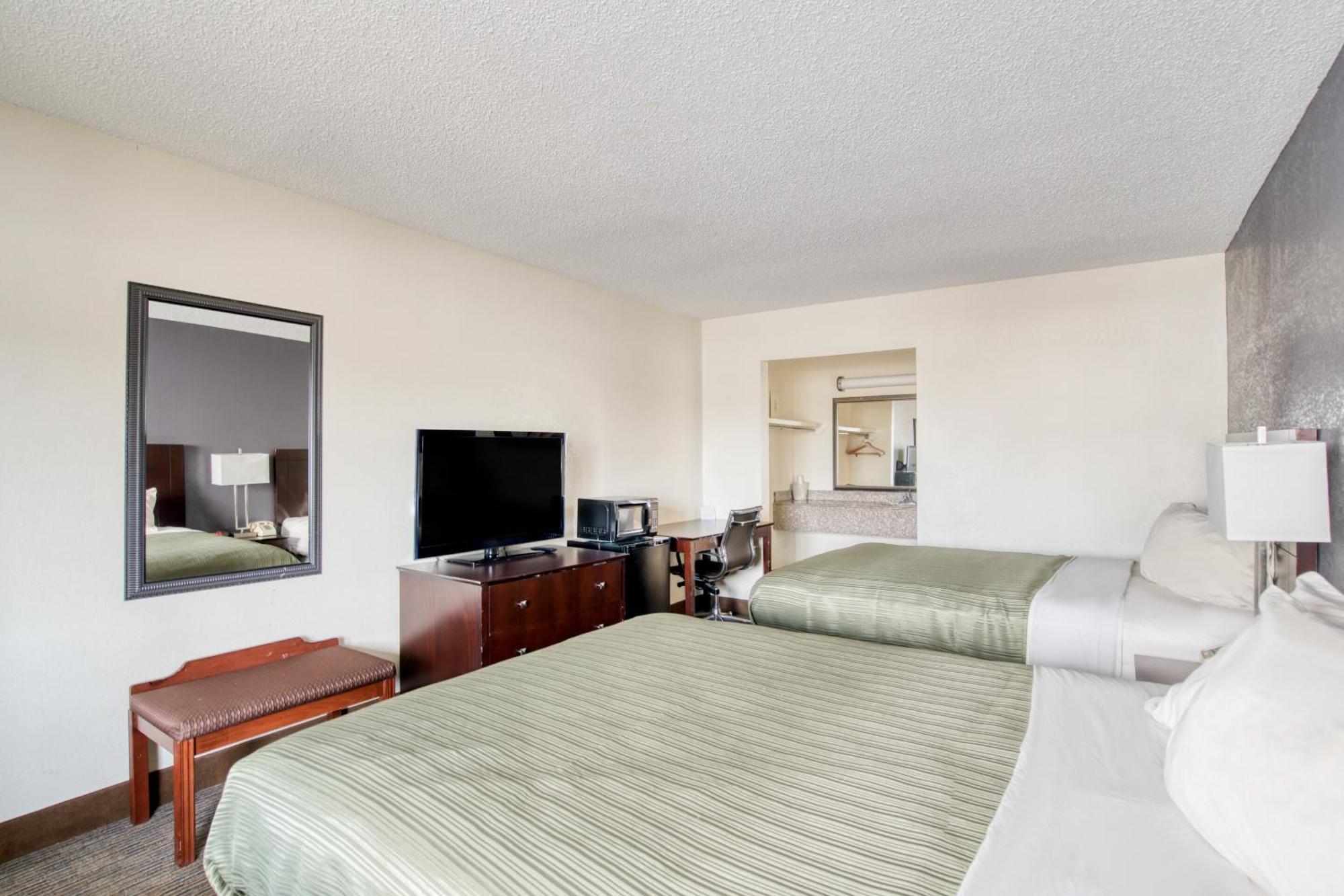 Oyo Hotel Alexandria La- Hwy 165 Ngoại thất bức ảnh