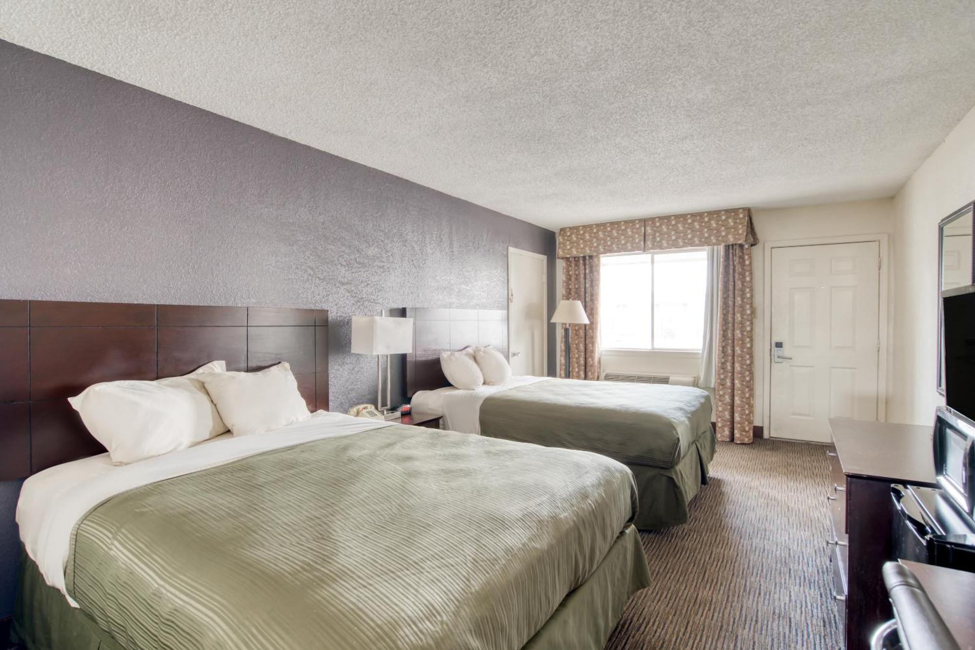 Oyo Hotel Alexandria La- Hwy 165 Ngoại thất bức ảnh
